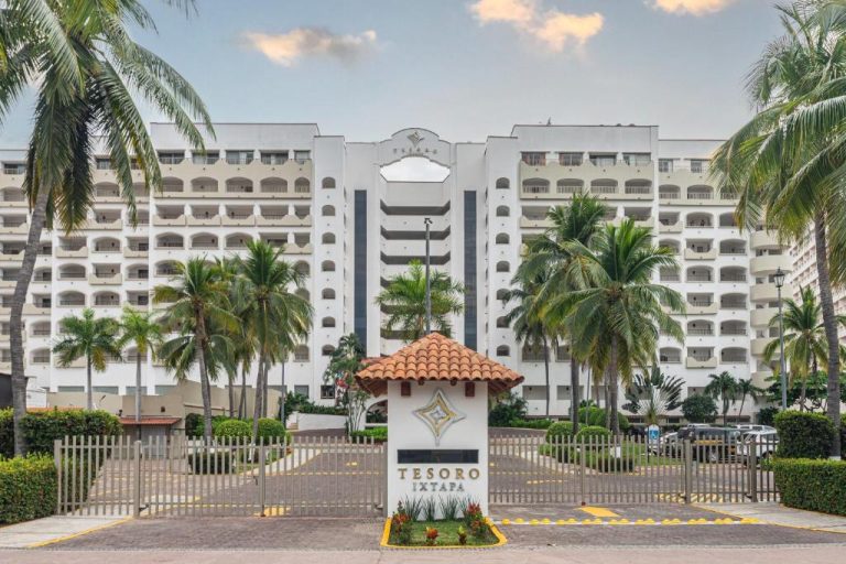 tesoroixtapahotel